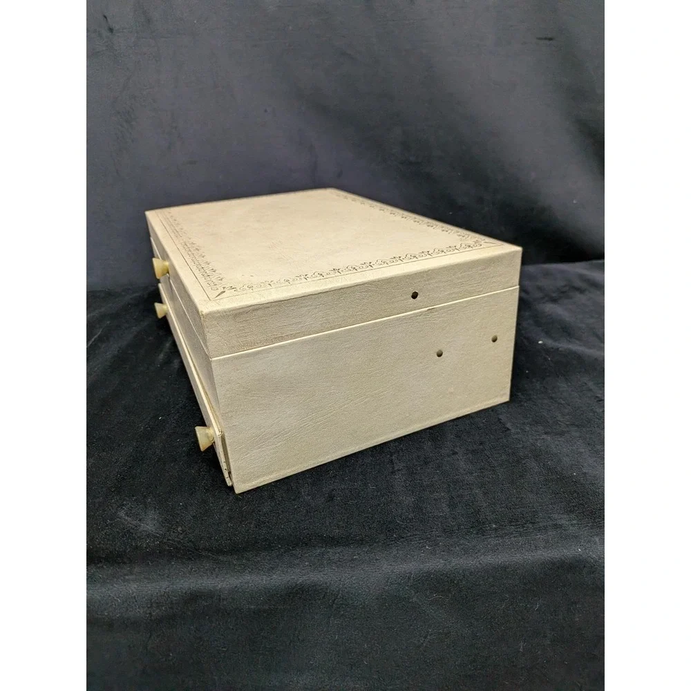 Vintage 50's 60's Beige Cream Jewelry Box 4 Tiers Accordion Style Red Velvet